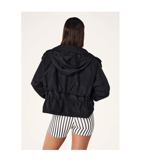 SHELTER JACKET IN BLACK. Jackets