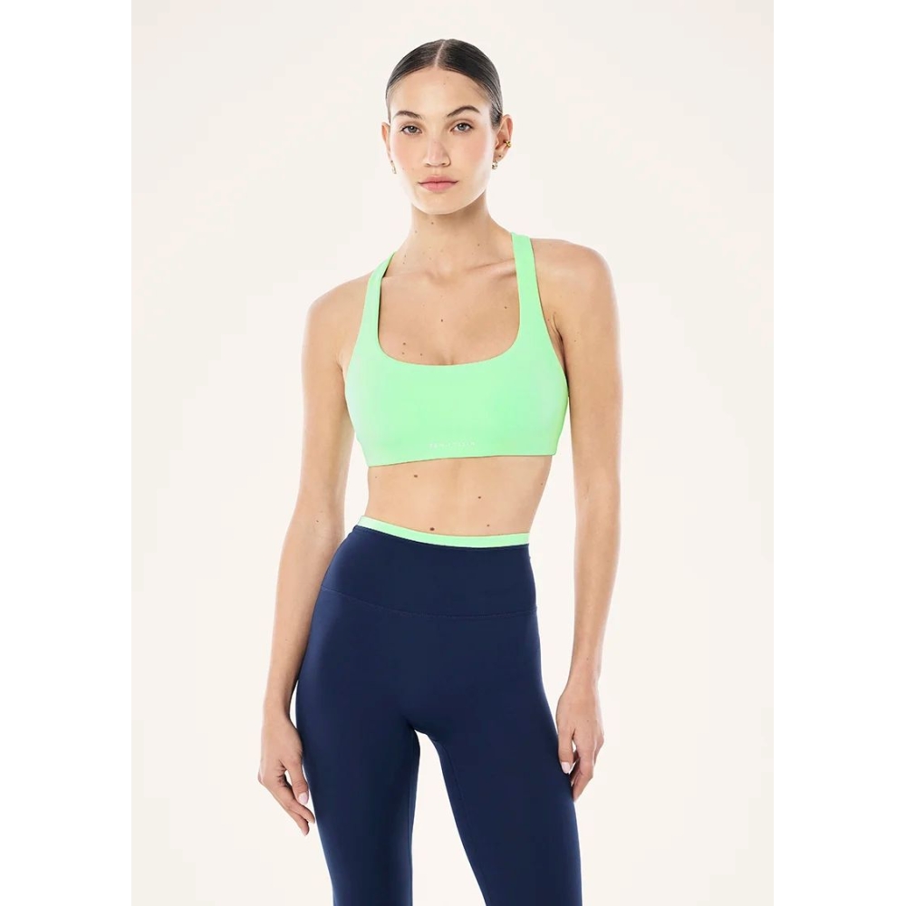 P.E Nation Sportinės liemenėlės "Signature Scoop Sports Bra" žalsvos spalvos sportinė liemenėlė P.E Nation "Signature Scoop Sports Bra" žalsvos spalvos sportinė liemenėlė. Sportinės liemenėlės