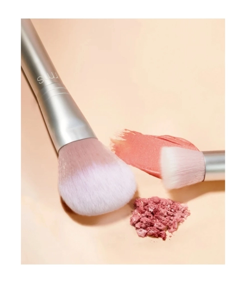 “Skin2Skin Powder Blush Brush” šepetėlis. Makiažo šepetėliai ir aksesuarai
