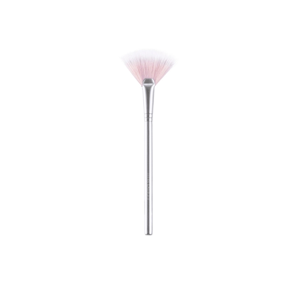 SKIN2SKIN FAN BRUSH. Make up brushes and accessories