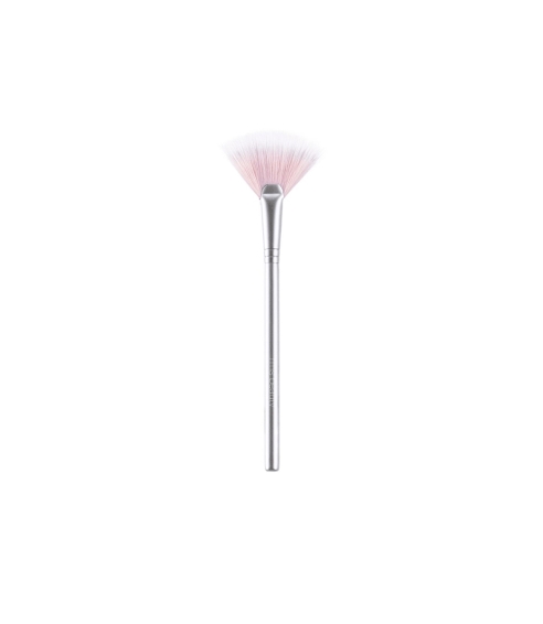 SKIN2SKIN FAN BRUSH. Make up brushes and accessories