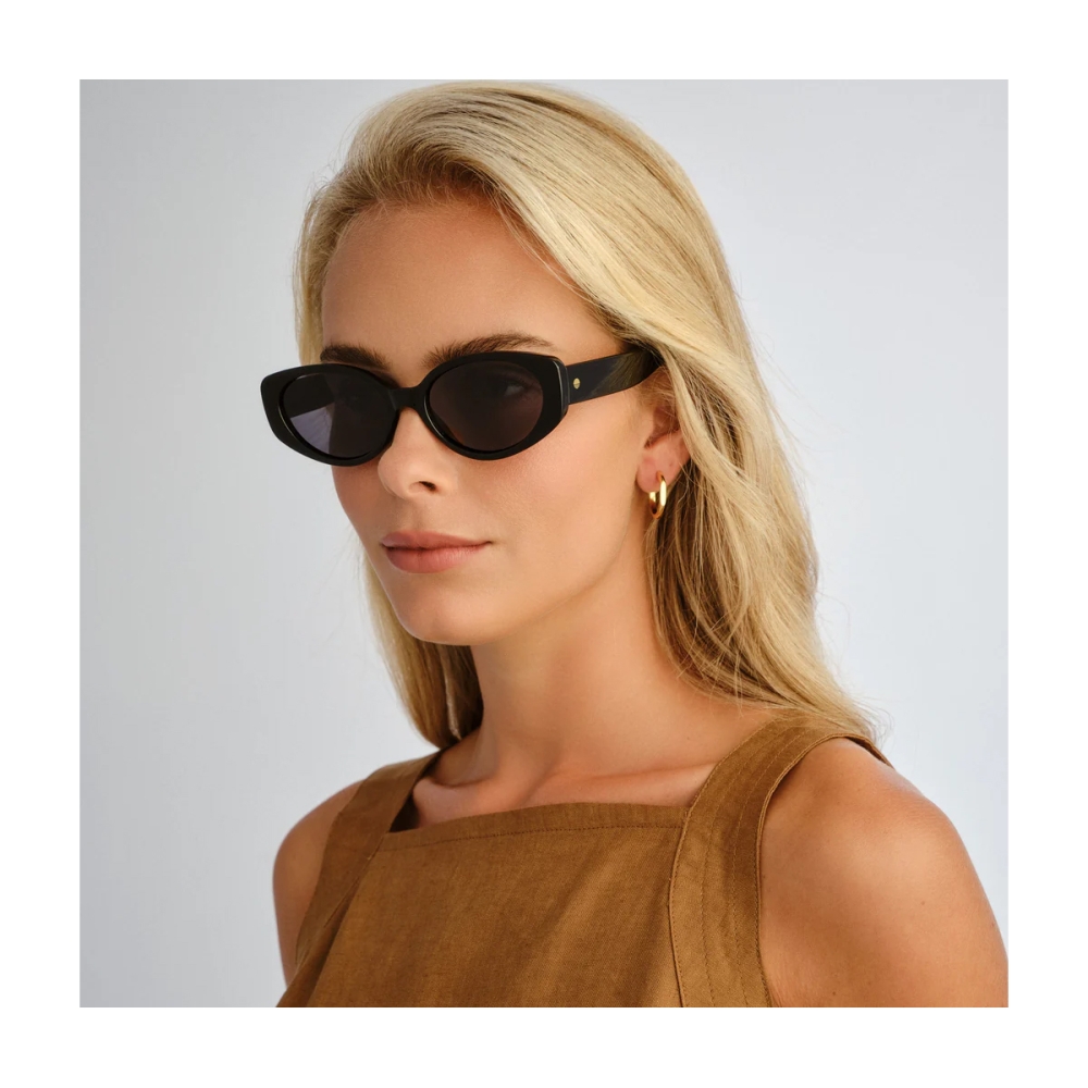Solarized Sunglasses Sleek Oval Cat - Black Polarised Solarized Sleek Oval Cat - Black Polarised. Sunglasses