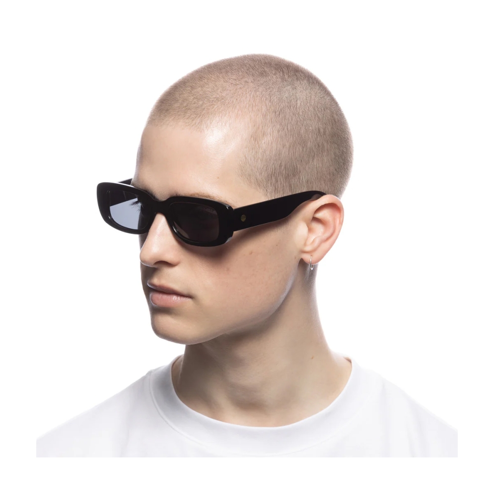Solarized Sunglasses Slim Y2K - Black Smoke Mono Polarised Solarized Slim Y2K - Black Smoke Mono Polarised. Sunglasses
