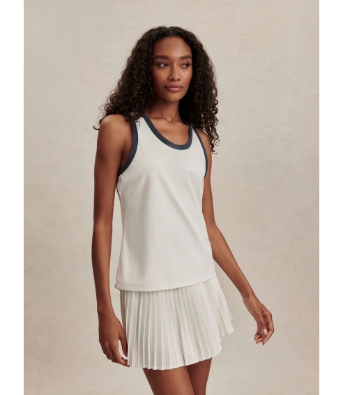 Tegan Performance Tank In White. Tops