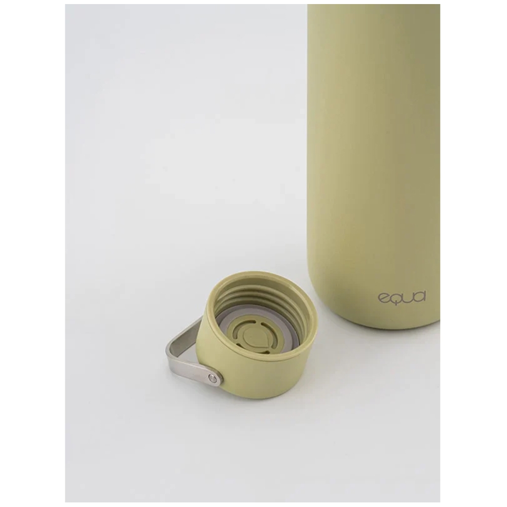 EQUA Thermo Bottle Timeless Matcha. Water bottles and cups