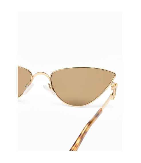 The Soirée - Bright Gold. Sports and fashion