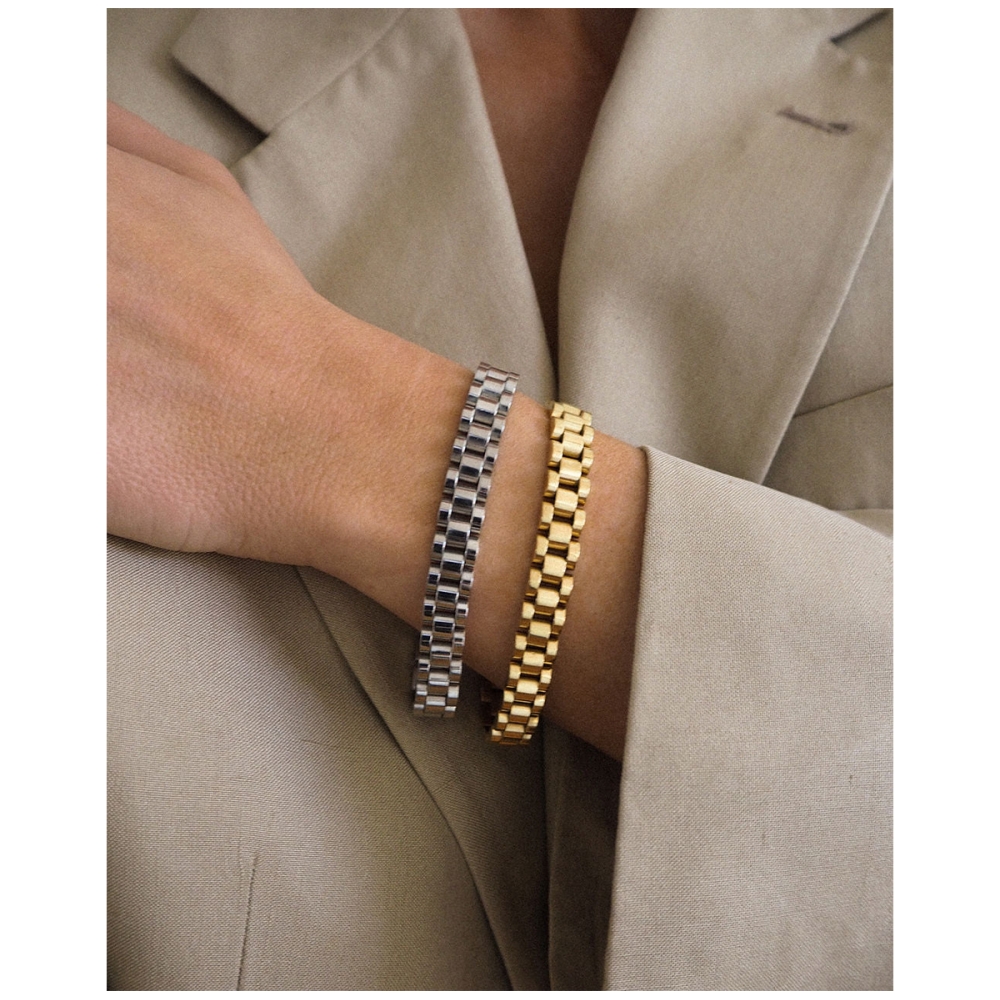 Timepiece Bracelet Gold. Bracelets