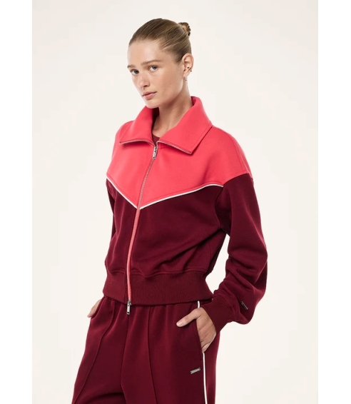 "Triumph Jacket" bordo spalvos švarkelis. Švarkai