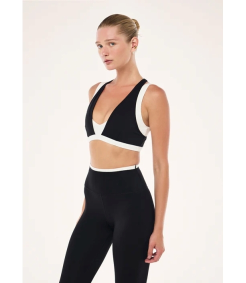 Unity sports bra in black. Sports Bras