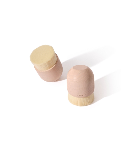 CARESSING FACIAL BRUSH. Sponges