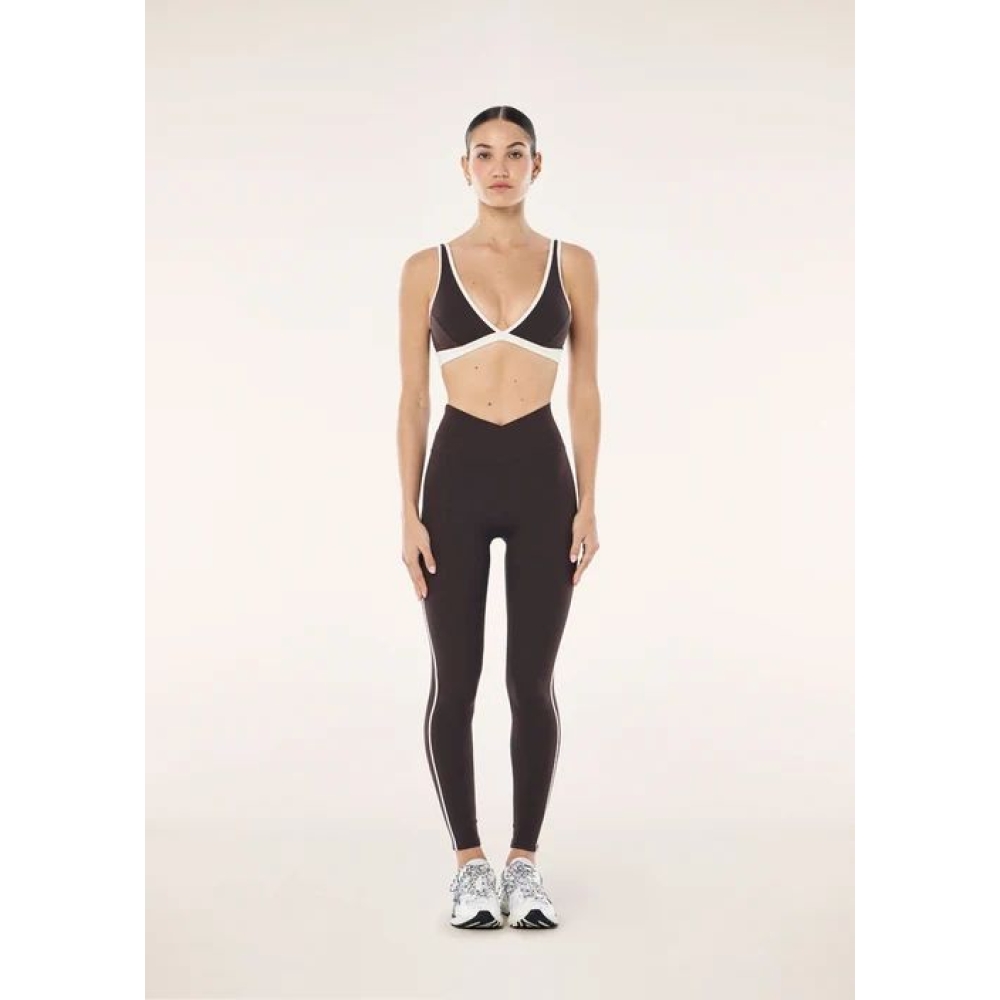 P.E Nation "Vibe Sports Bra " rudos spalvos sportinė liemenėlė. Sportinės liemenėlės