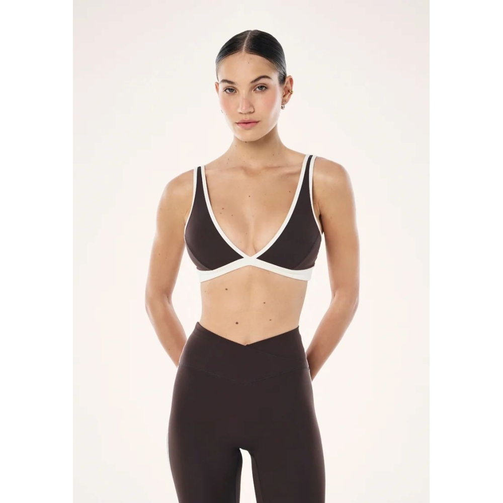 P.E Nation "Vibe Sports Bra " rudos spalvos sportinė liemenėlė. Sportinės liemenėlės