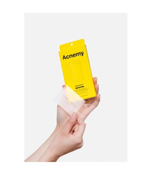 ZITPROOF® MULTIZITS XL hydrocolloid patches for cheeks, chin and forehead. Face care